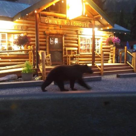 Gwin'S Lodge & Roadhouse Cooper Landing Экстерьер фото