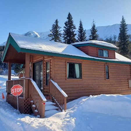 Gwin'S Lodge & Roadhouse Cooper Landing Экстерьер фото